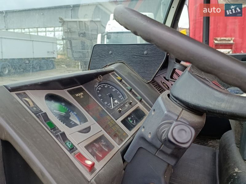 Вантажний фургон MAN 8.163 2000 в Кам'янець-Подільському