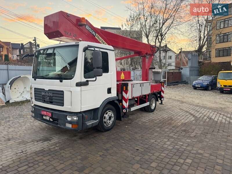 Автовышка MAN 8.180 2008 в Черновцах фото 12 Автовышка MAN 8.180 2008 в Черновцах