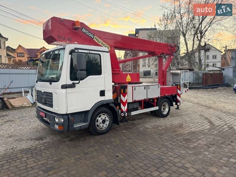 Автовышка MAN 8.180 2008 в Черновцах фото 13 Автовышка MAN 8.180 2008 в Черновцах