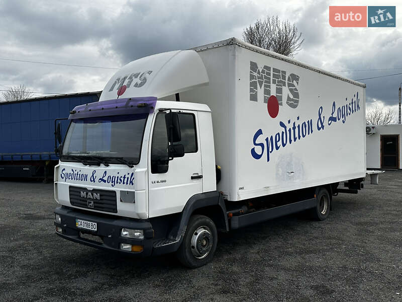 Вантажний фургон MAN 8.180 2005 в Умані