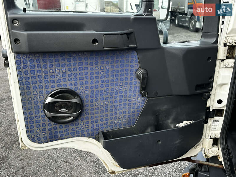 Вантажний фургон MAN 8.180 2005 в Умані