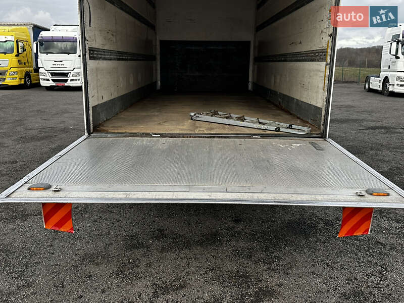 Вантажний фургон MAN 8.180 2005 в Умані