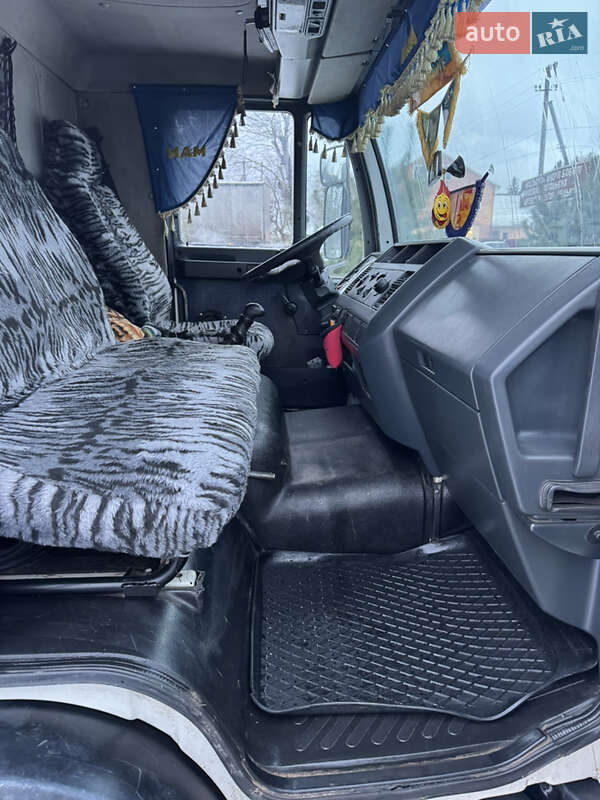 Эвакуатор MAN 8.185 2004 в Немирове