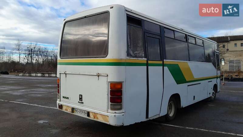 Туристический / Междугородний автобус MAN 9.150 пасс. 1993 в Калуше
