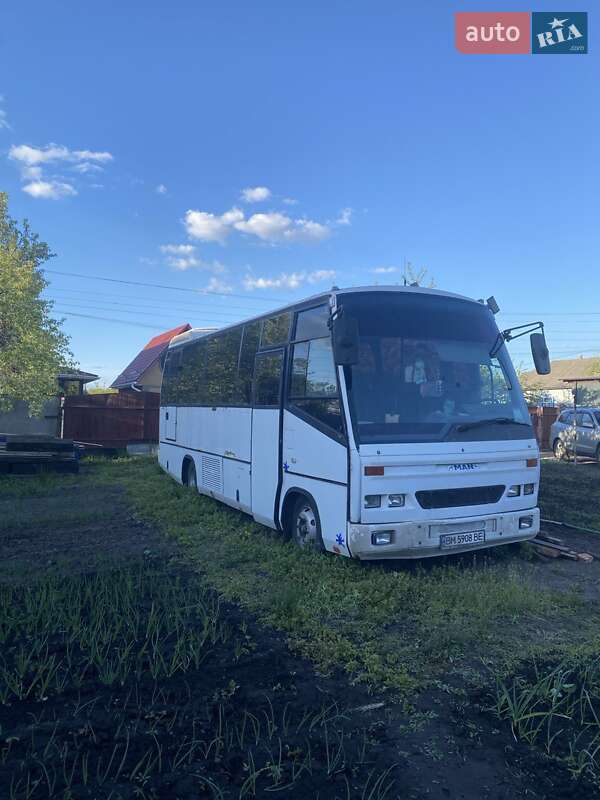 Туристический / Междугородний автобус MAN 9.150 пасс. 1992 в Конотопе