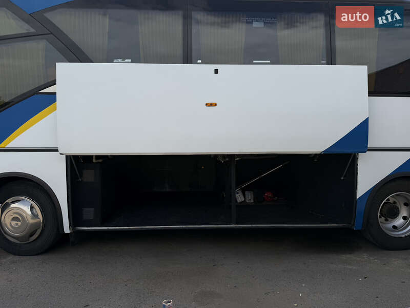 Туристичний / Міжміський автобус MAN Ayats 2006 в Рівному фото 19 Туристичний / Міжміський автобус MAN Ayats 2006 в Рівному