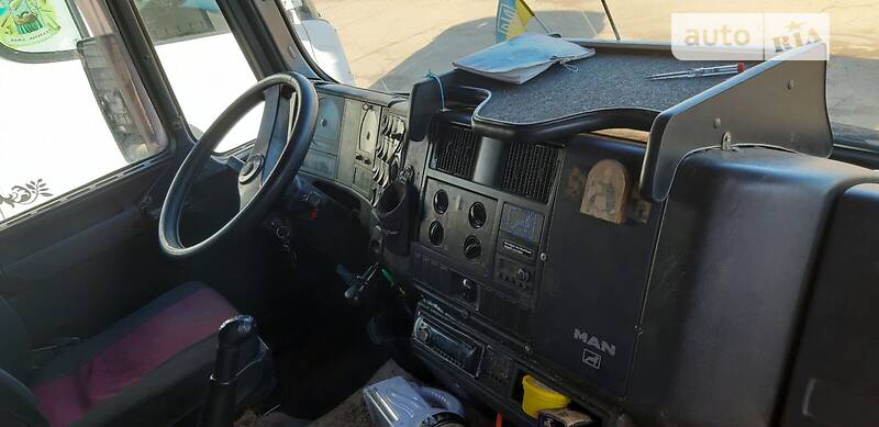 Тягач MAN F 2000 2000 в Черкасах