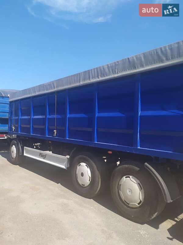 Контейнеровоз MAN F 2000 2001 в Кривом Озере