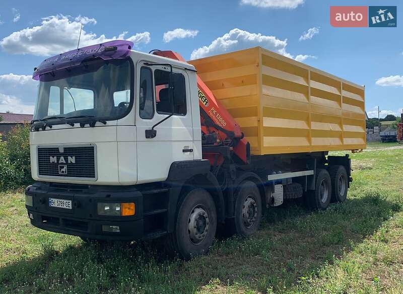 Самоскид MAN F 2000 2000 в Великій Багачці