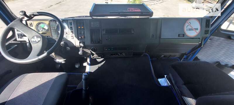 Кран-манипулятор MAN F 2000 1993 в Луцке