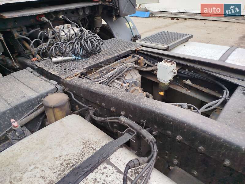 Тягач MAN F 2000 1998 в Запоріжжі