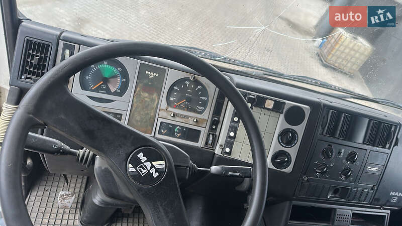 Самоскид MAN F 2000 2002 в 