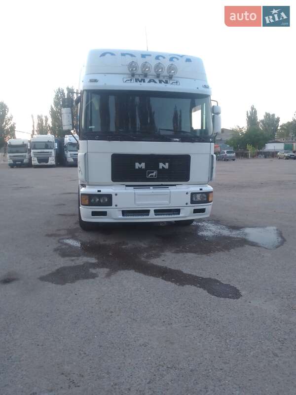 Тягач MAN F 2000 2000 в Одесі