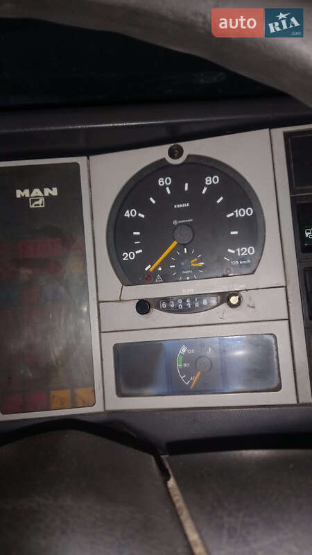 Вантажний фургон MAN L 2000 2005 в Житомирі