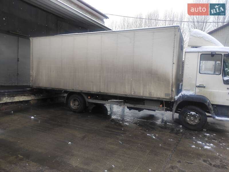 Грузовой фургон MAN L 2000 1999 в Львове