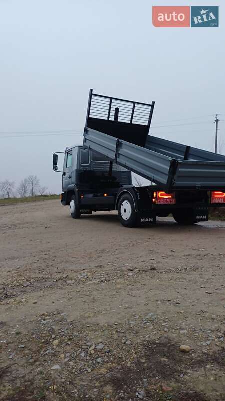 Самосвал MAN L 2000 2000 в Бучаче