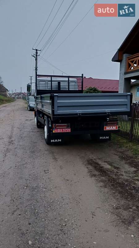 Самосвал MAN L 2000 2000 в Бучаче