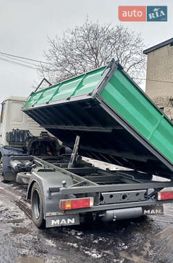 Самоскид MAN L 2000 2004 в Дніпрі