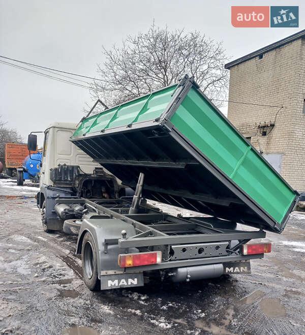 Рефрижератор MAN L 2000 2004 в Дніпрі