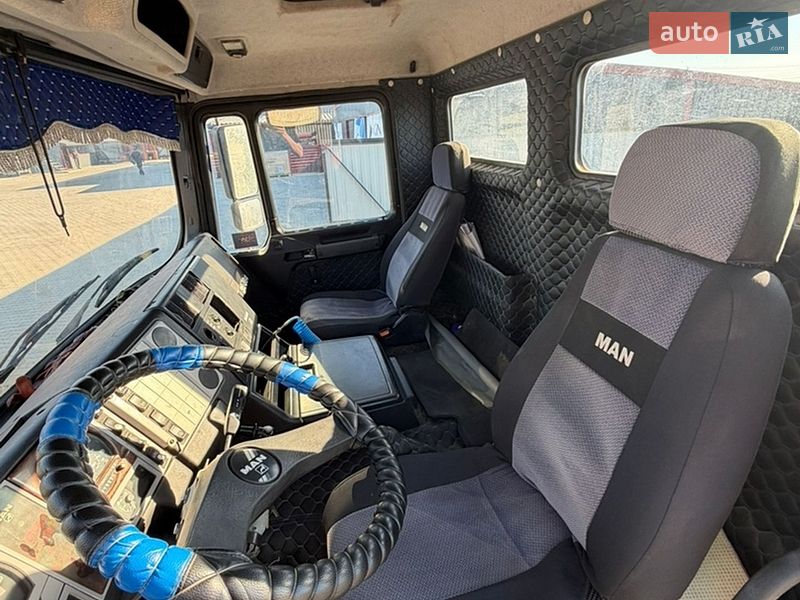Евакуатор MAN L 2000 2000 в Умані