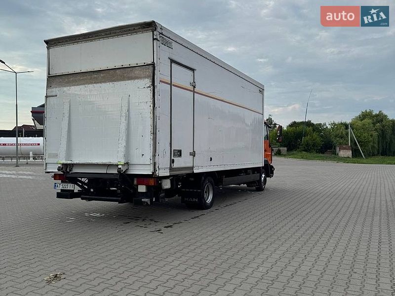 Грузовой фургон MAN L 2000 2001 в Коломые