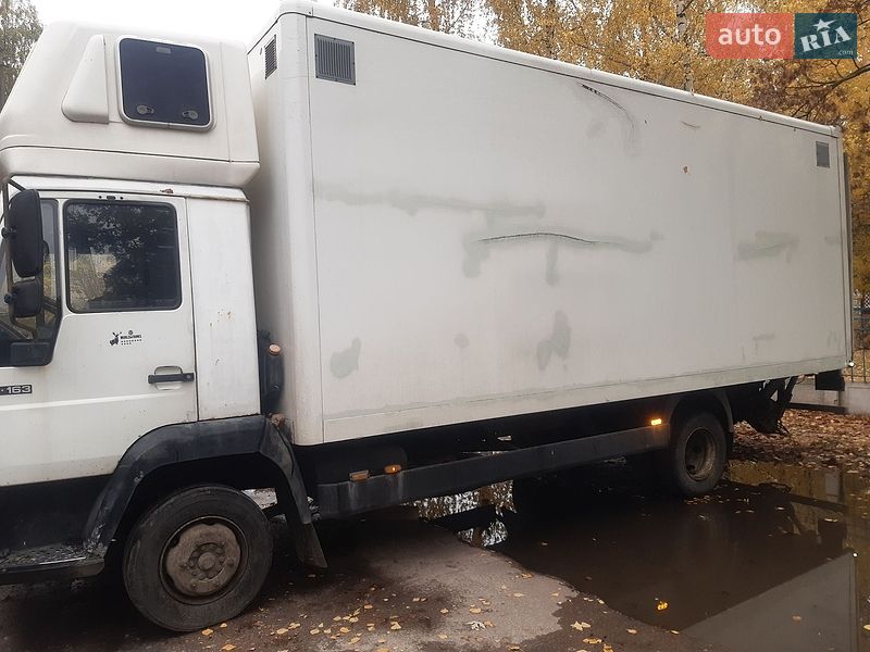Грузовой фургон MAN L 2000 1999 в Нежине