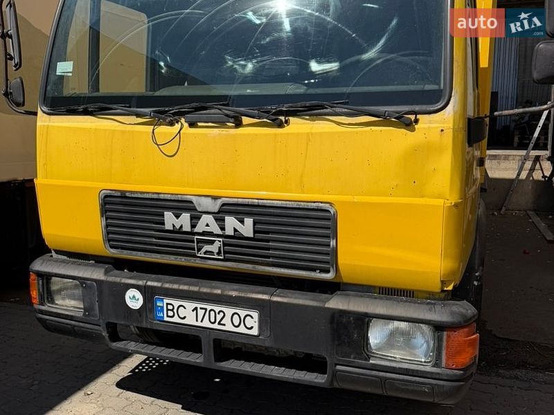 Вантажний фургон MAN L 2000 1996 в Львові