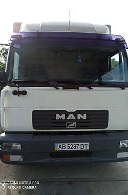 Вантажний фургон MAN LE 12.180 2003 в Бершаді