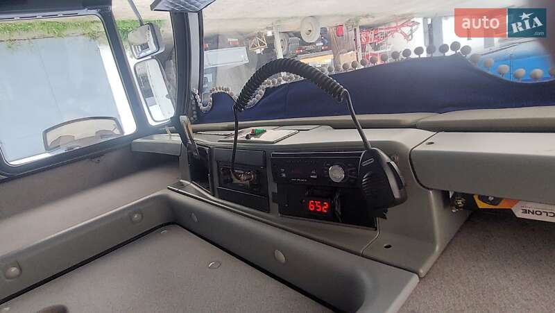 Тентованый MAN LE 12.220 2005 в Коломые