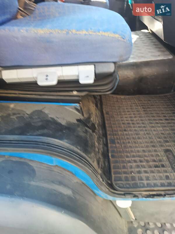 Тентованый MAN LE 12.220 2004 в Умани