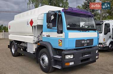 Бензовоз MAN LE 18.280 2005 в Чернівцях