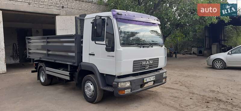Самосвал MAN LE 8.180 2004 в Новомосковске