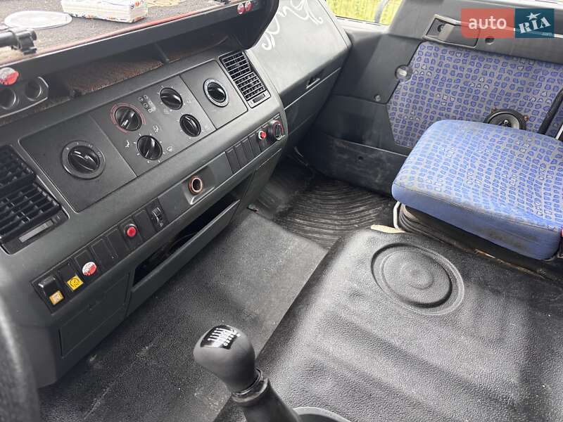 Грузовой фургон MAN LE 8.180 2004 в Виннице