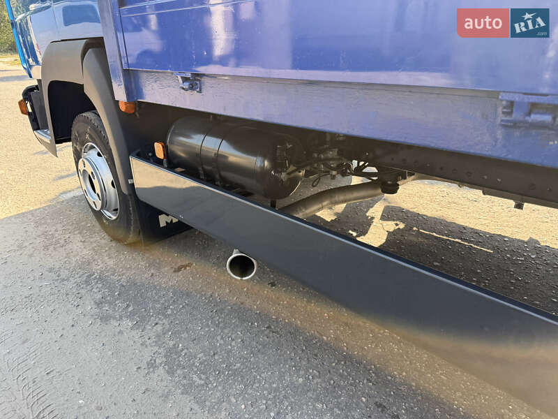 Грузовой фургон MAN LE 8.220 2002 в Изюме