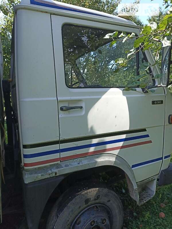 Тентованый MAN M 90 1987 в Дубно