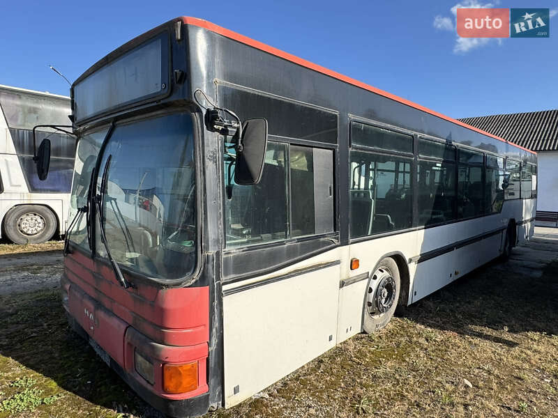 Міський автобус MAN NL 202 1992 в Чернівцях