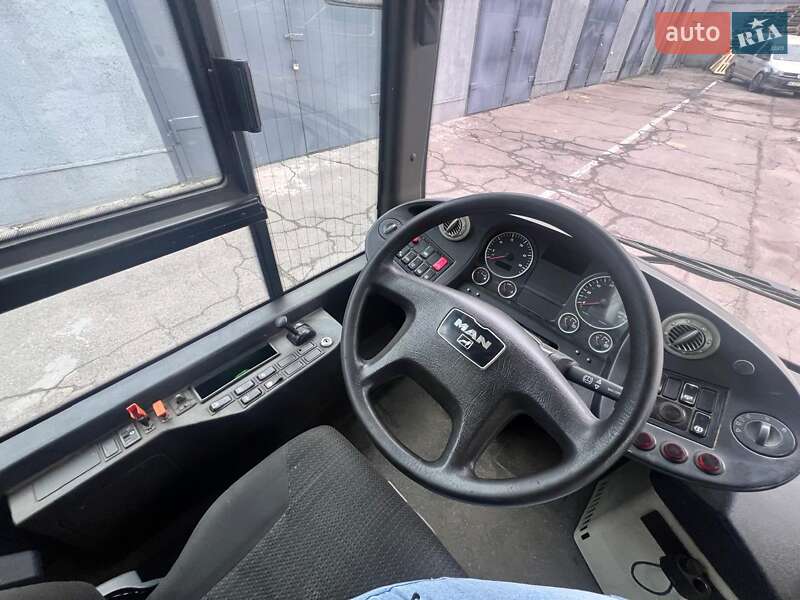 Городской автобус MAN NL 273 2009 в Кривом Роге