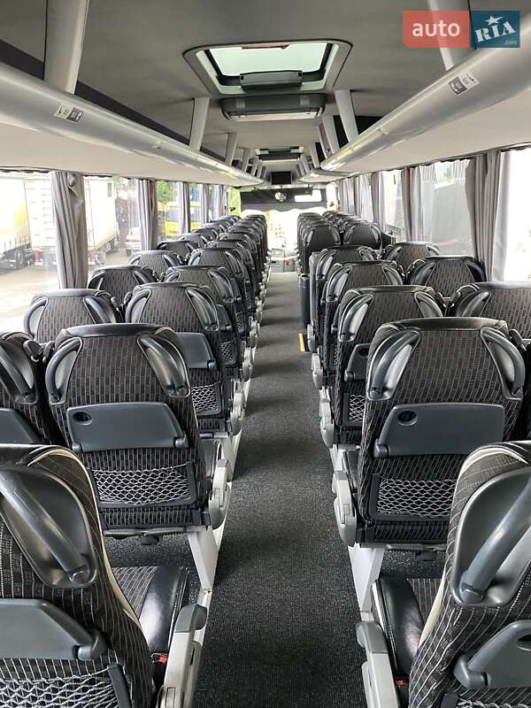 Туристичний / Міжміський автобус MAN R08 2015 в Києві