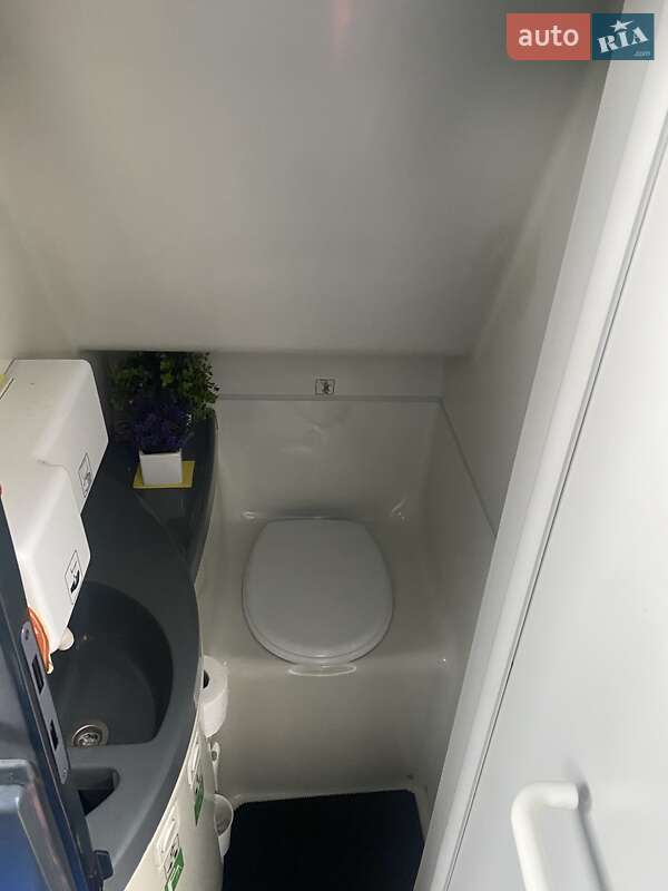 Туристичний / Міжміський автобус MAN R08 2015 в Києві