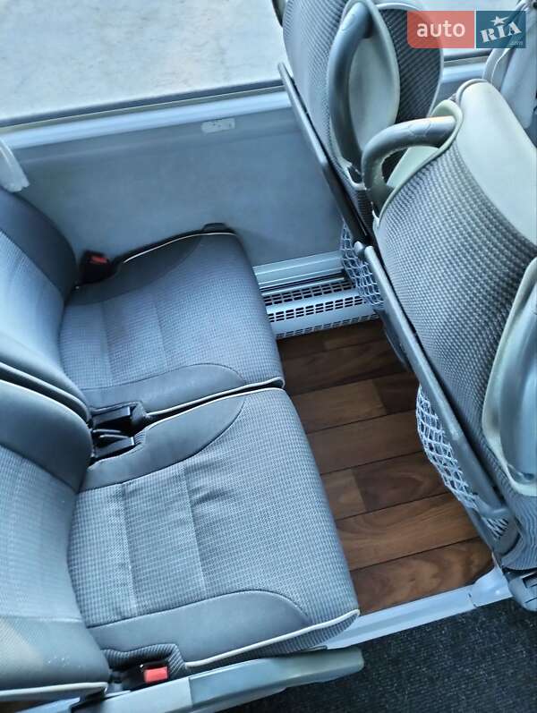 Туристический / Междугородний автобус MAN R08 2011 в Киеве