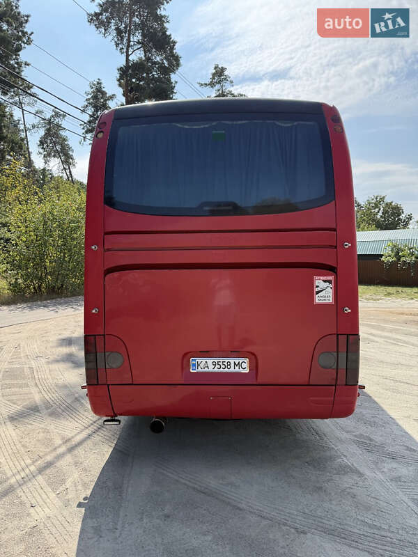 Туристический / Междугородний автобус MAN R08 2006 в Киеве