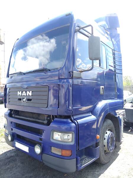 Тягач MAN TGA 2003 в Малине