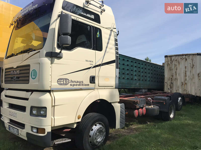 Контейнеровоз MAN TGA 2002 в Бродах