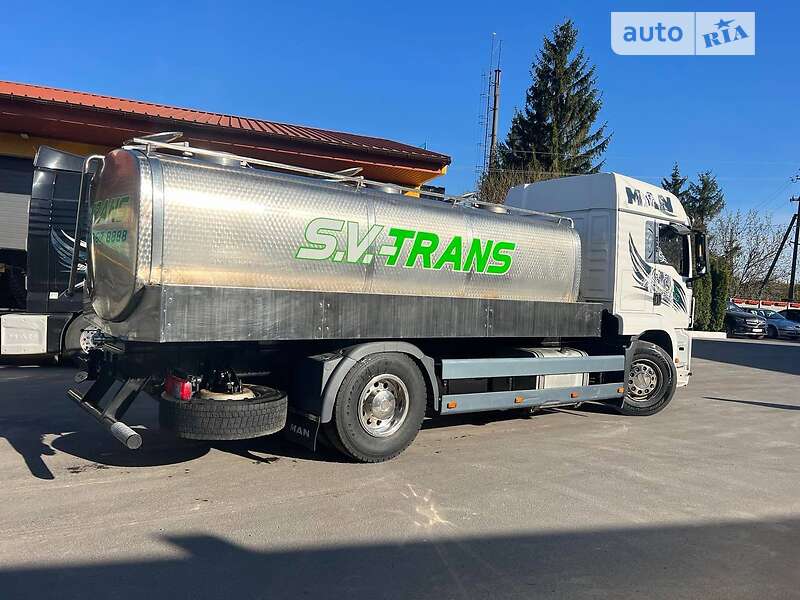 Цистерна MAN TGA 2006 в Оратові