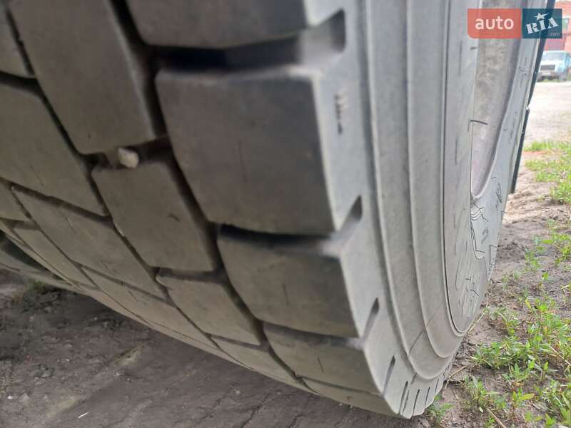 Тягач MAN TGA 2006 в Тростянці