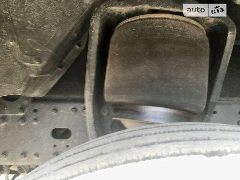 Контейнеровоз MAN TGA 2004 в Баре фото 15 Контейнеровоз MAN TGA 2004 в Баре