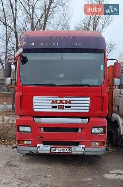 Контейнеровоз MAN TGA 2005 в 