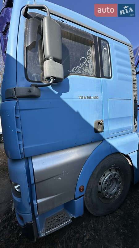 Контейнеровоз MAN TGA 2003 в Благовещенском фото 5 Контейнеровоз MAN TGA 2003 в Благовещенском