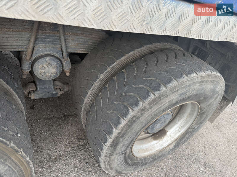 Самоскид MAN TGA 2006 в Дніпрі