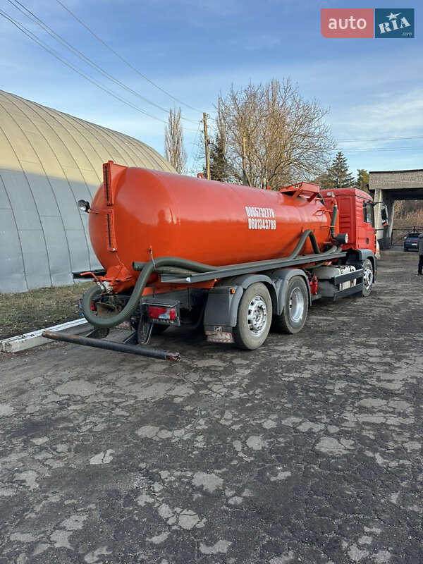 Машина  асенізатор (вакуумна) MAN TGA 2006 в Умані